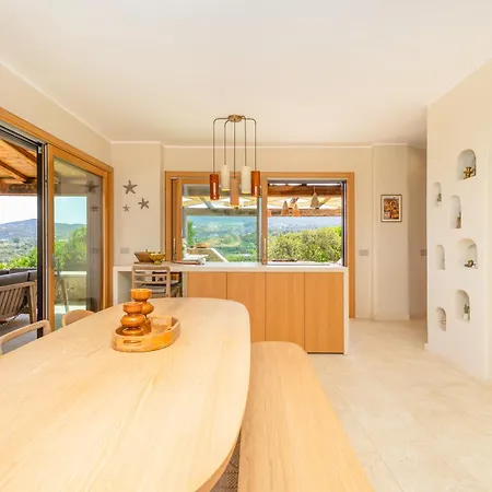 Villa Luxury Villa In Cala Dei Ginepri