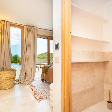 Luxury Villa In Cala Dei Ginepri