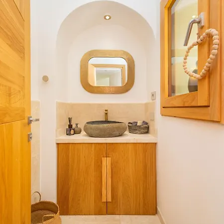 Luxury In Cala Dei Ginepri Villa *