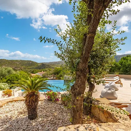Luxury In Cala Dei Ginepri Villa Cala Bitta