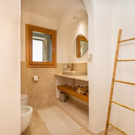 Villa Luxury Villa In Cala Dei Ginepri